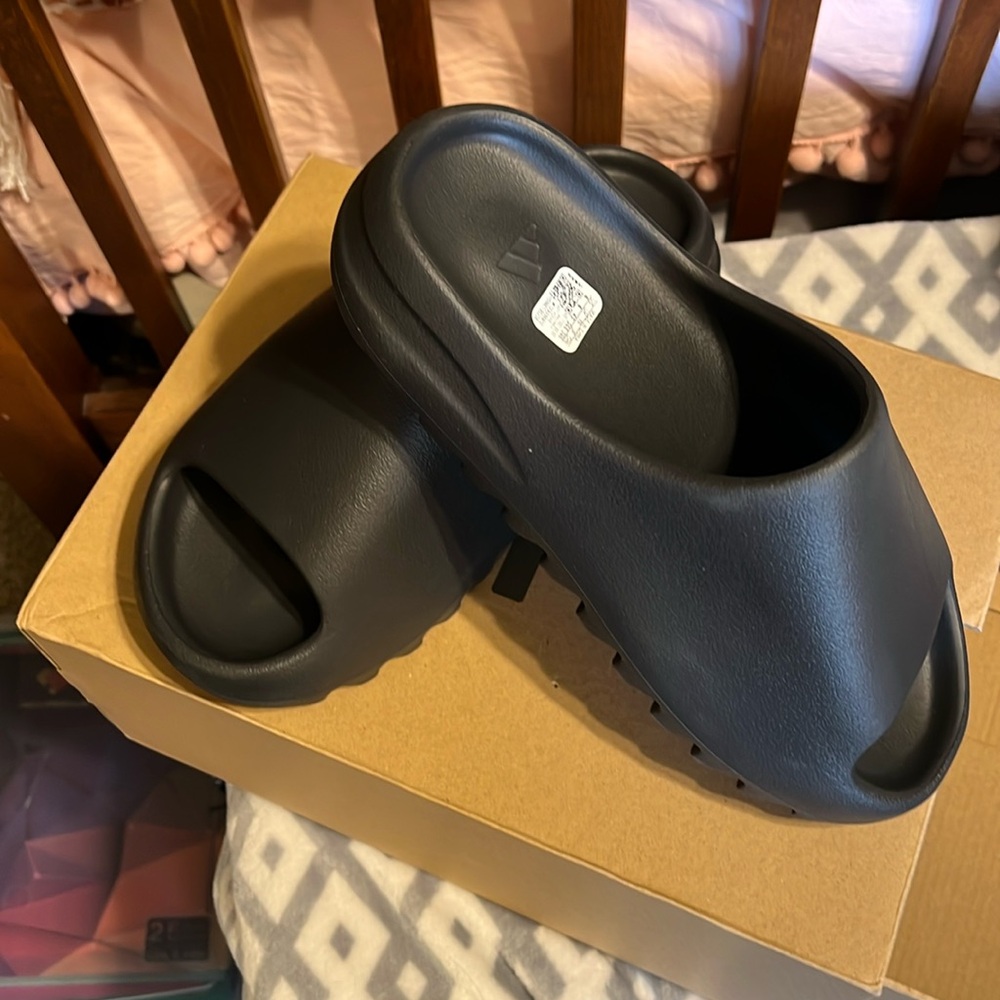 Adidas Yezy Slide